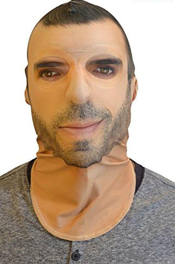 Гиперреалистичные маски с чужими лицами