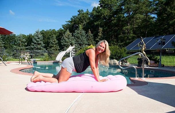 Надувной матрас-подушка для будущих мам Cozy Bump