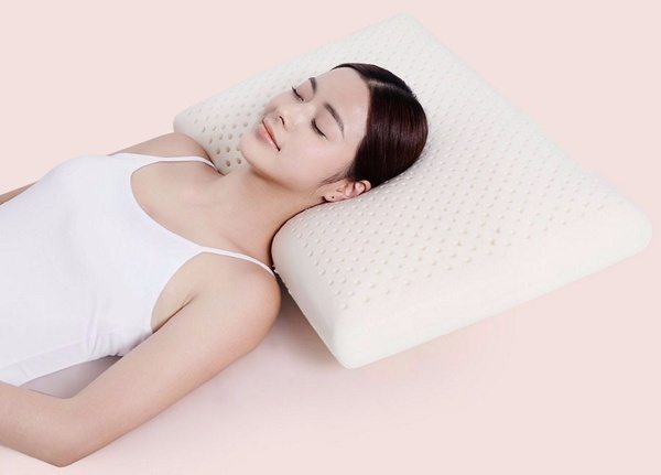 Латексная подушка от Xiaomi