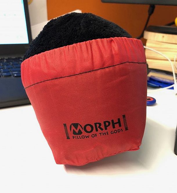Лучшая дорожная подушка от Morph