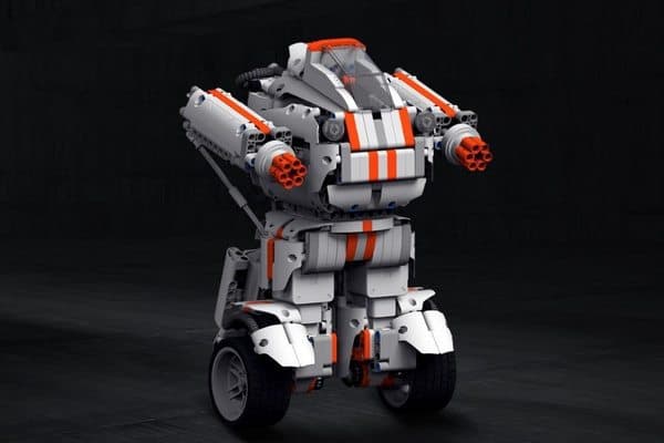 Игрушечный робот-трансформер от Xiaomi