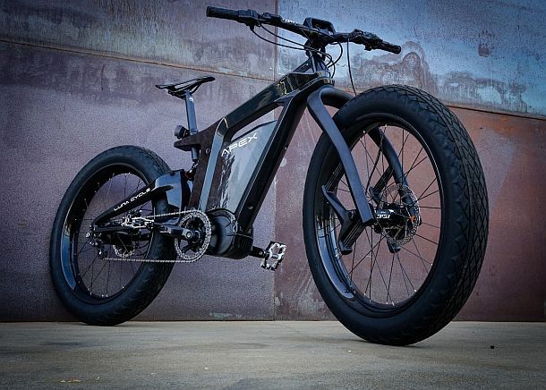 Электрический велосипед нового поколения Luna Apex