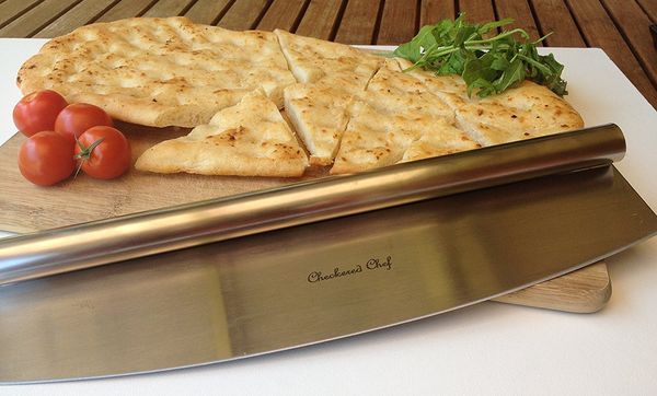Большой нож для нарезки пиццы от Checkered Chef