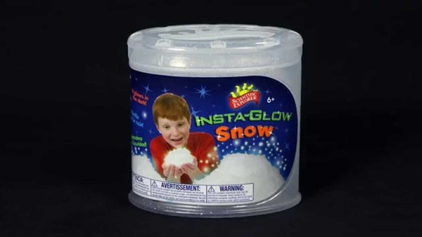 Искусственный снег с эффектом свечения Insta-Glow Snow