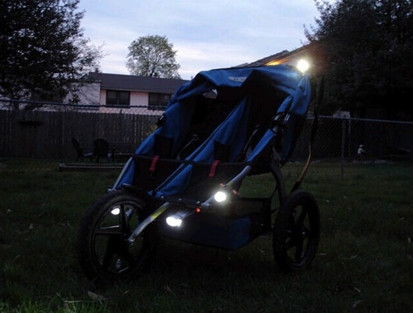Габаритные фонарики для детских колясок и велосипедов