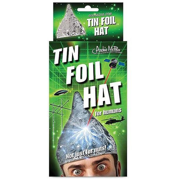 Остроконечный шлем для защиты от негативных биологических воздействий Tin Foil
