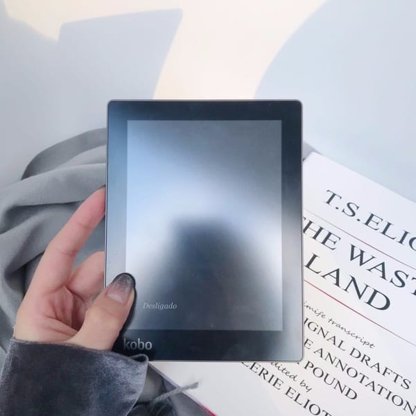 Kobo Aura - дешёвый аналог Kindle Paperwhite