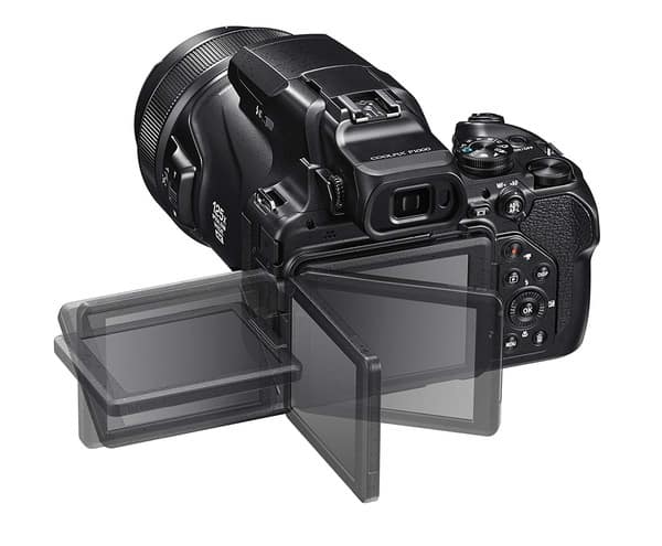 Камера Nikon Coolpix P1000 с гигантским зумом