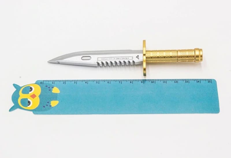 Шариковая ручка в форме ножа