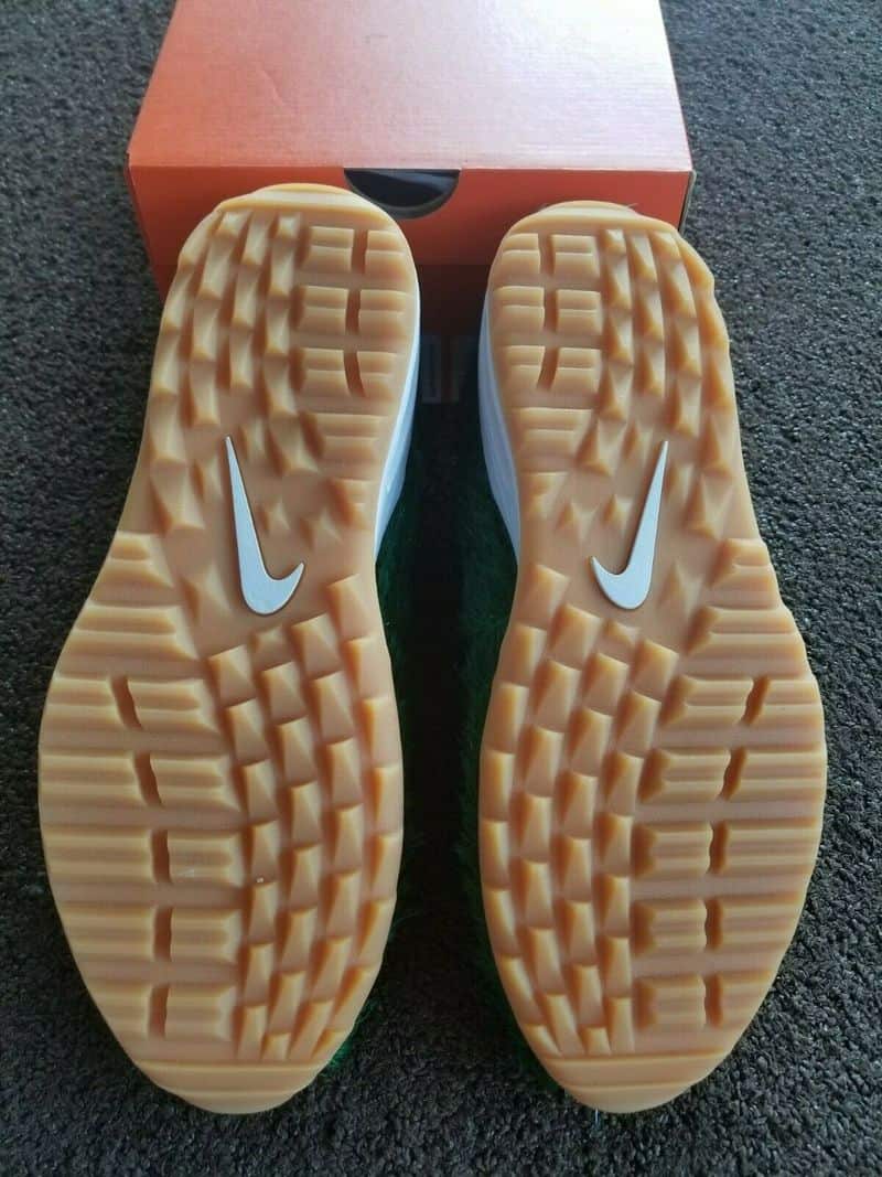 Травяные кроссовки Nike Air Max 1