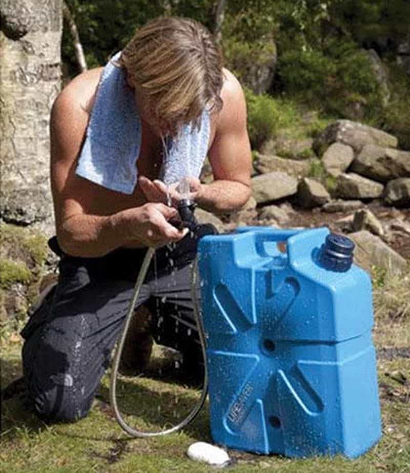 Канистра для воды со встроенным фильтром Lifesaver