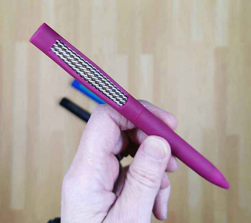 Ручка со встроенным фиджетом Mesh-It