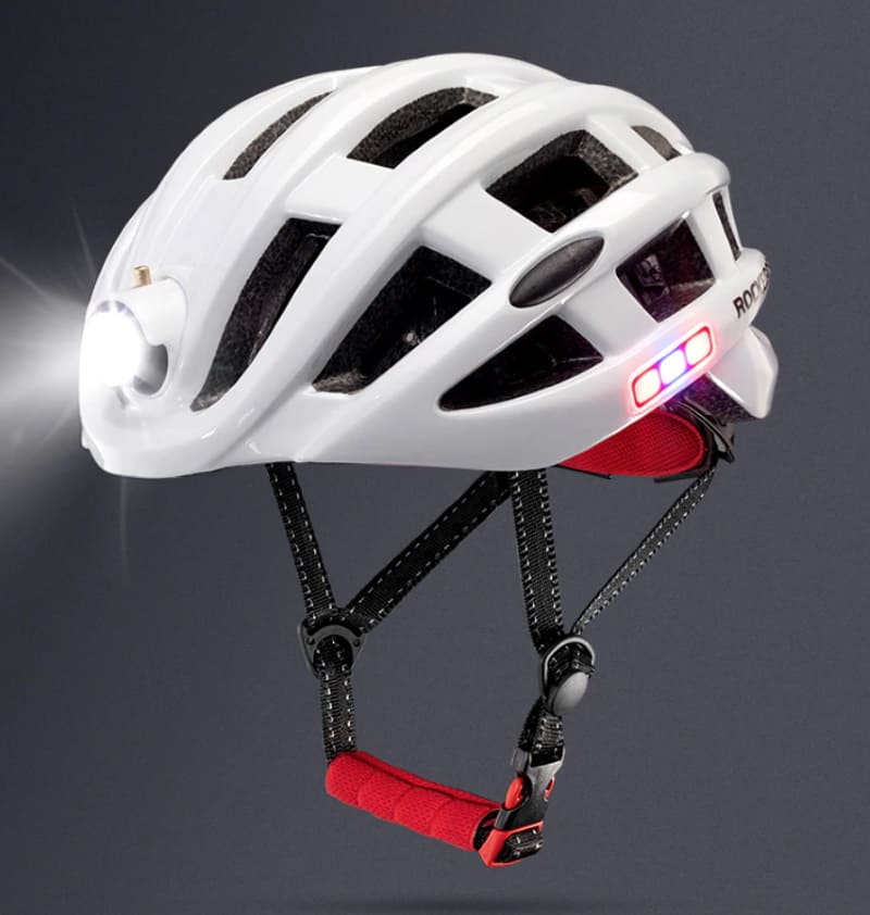 Велосипедный шлем со встроенным фонариком ROCKBROS