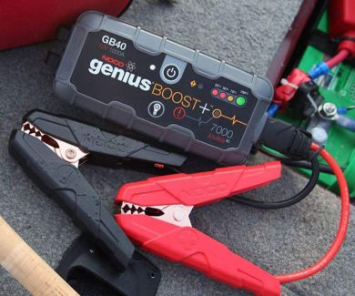 Портативный запускатель двигателей NOCO Genius Boost GB40